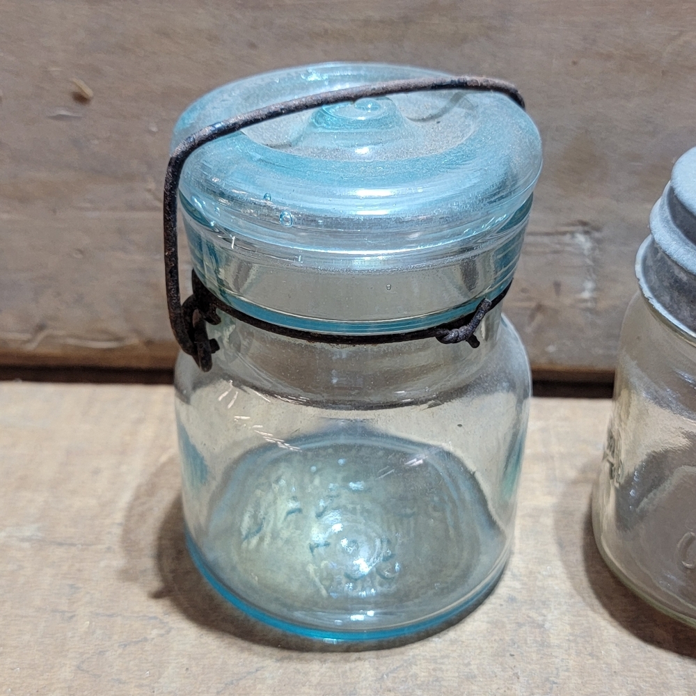 Pair Of Vintage Rare Half Pint Jars - Putnam And Mason 1/2 Pints - Picture 2 of 10